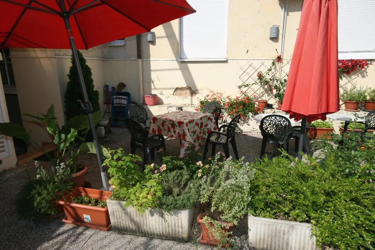 Apartments By The Sea Crikvenica - 5563